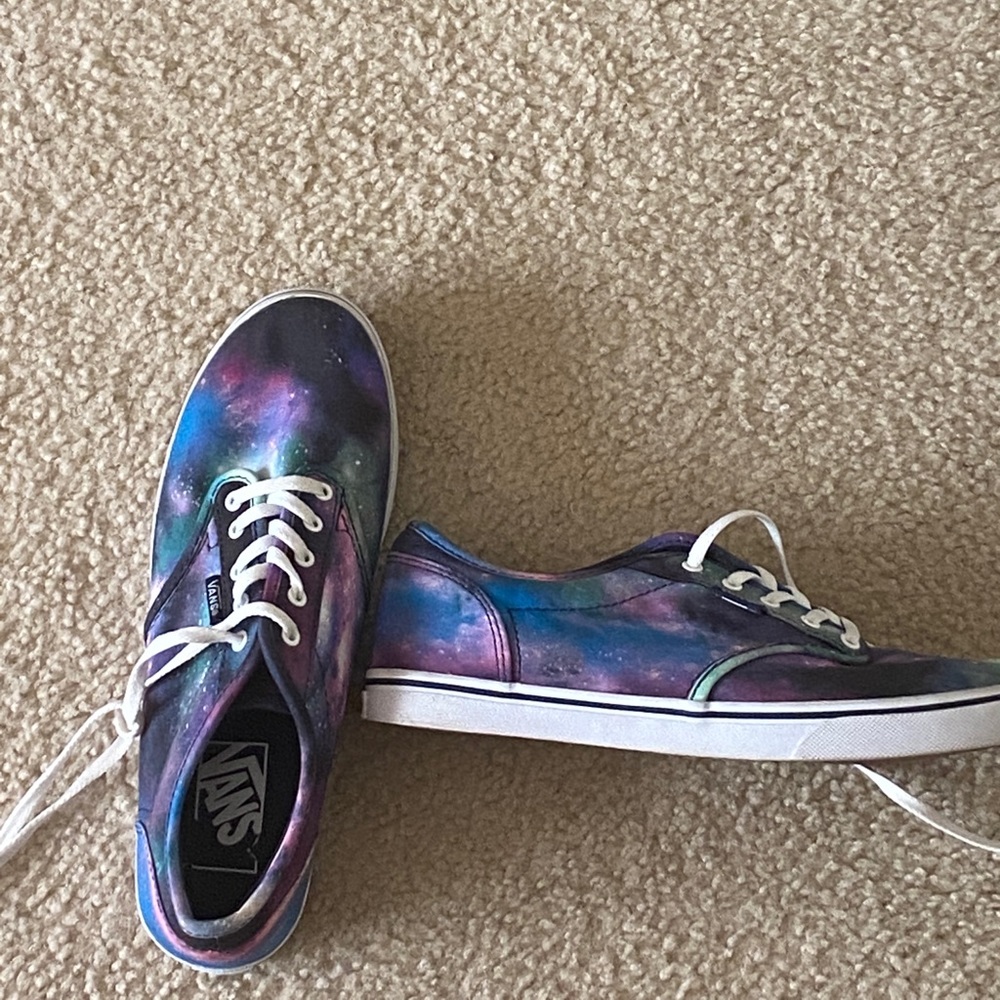Women’s galaxy print Vans